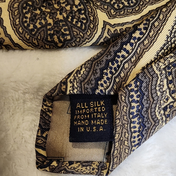 Nordstrom Black and Cream Paisley Tie, 56" Long - Picture 3 of 4